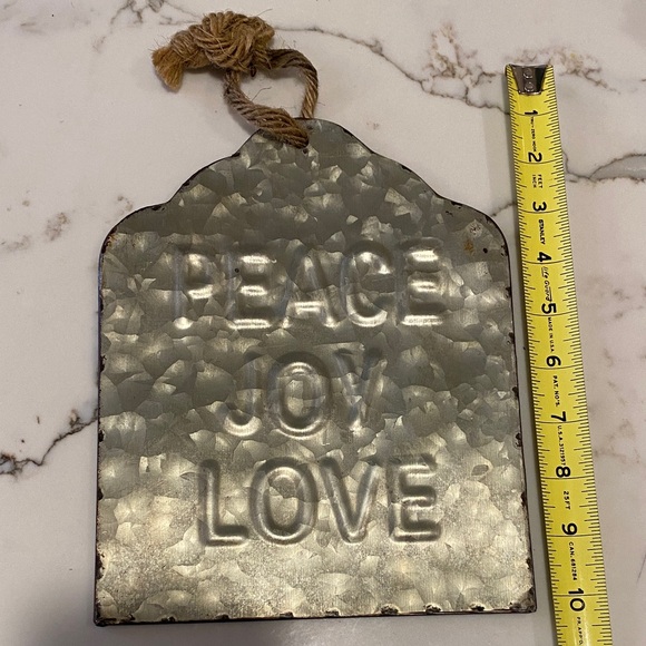 Rustic Metal Wall Hanging with Rope - Picture 6 of 7